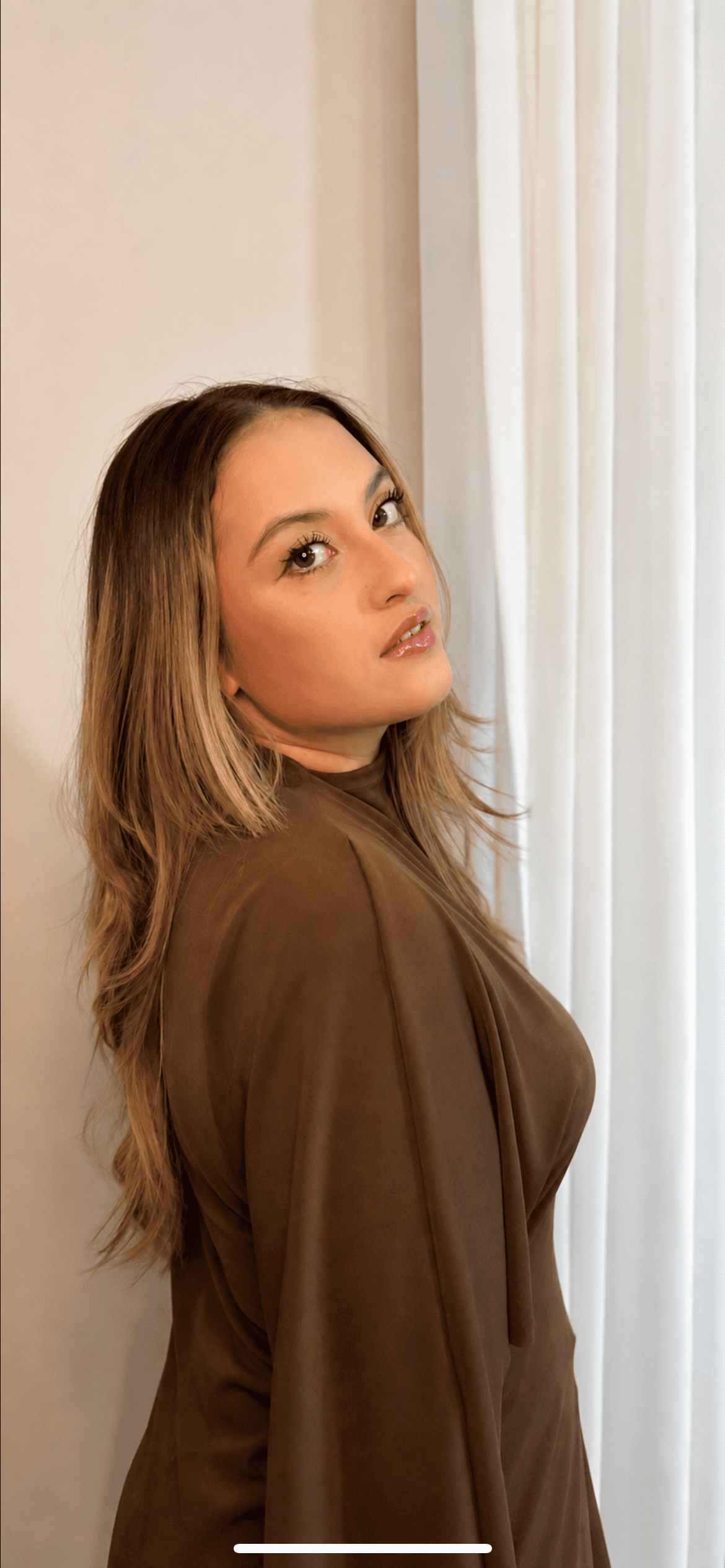 Elegant prom hair and makeup look by Makeup by Coyotzi